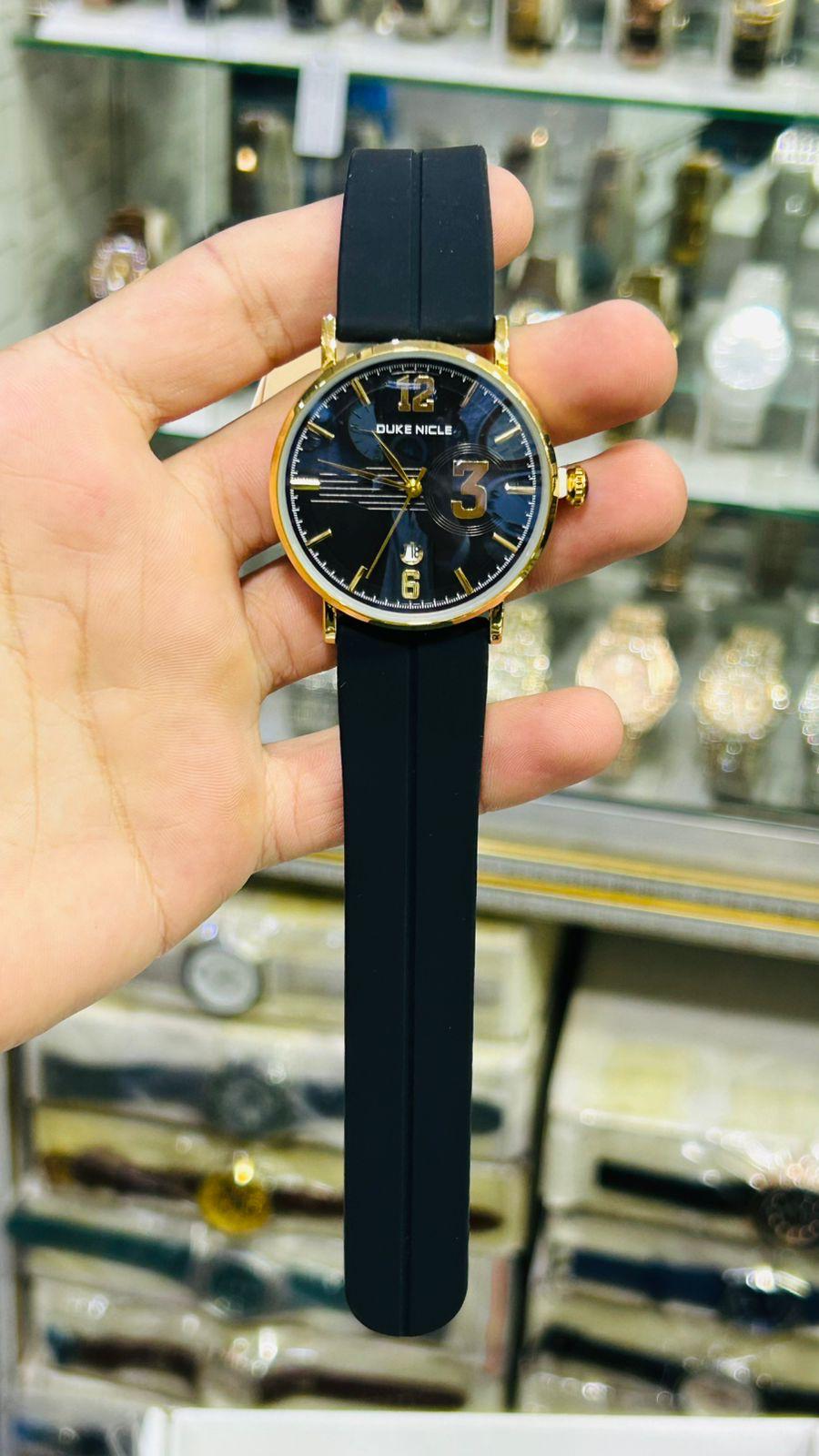 Duke Nicle Black & Gold Elegant Wristwatch